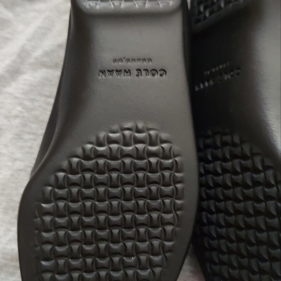 Cole Haan Black   Leather Loafers Womens Size 6 B - Picture 4 of 5